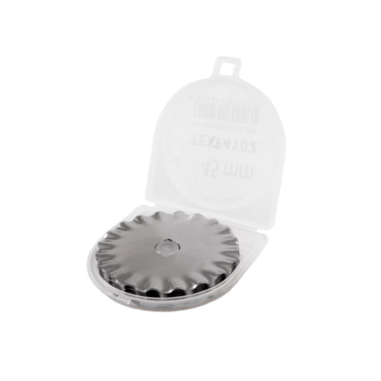 Rotary cutter blade 45mm, wavy 2, 10 pcs/pack