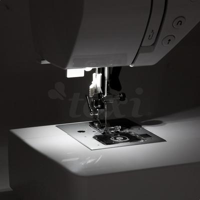 Texi Black&White Computerized Sewing Machine
