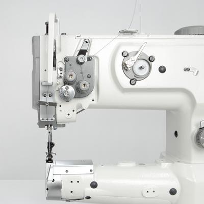Cylinder lockstitch machine for sewing heavy materials with unison feed and built-in motor - complete set