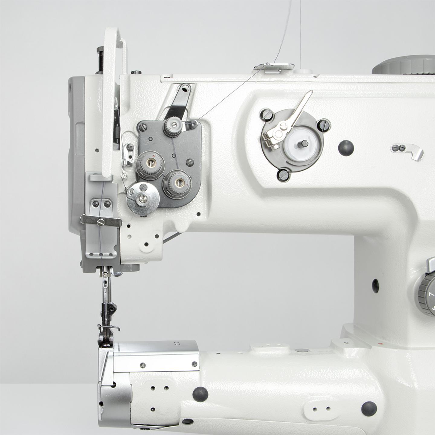 Cylinder lockstitch machine for sewing heavy materials with unison feed and built-in motor - complete set
