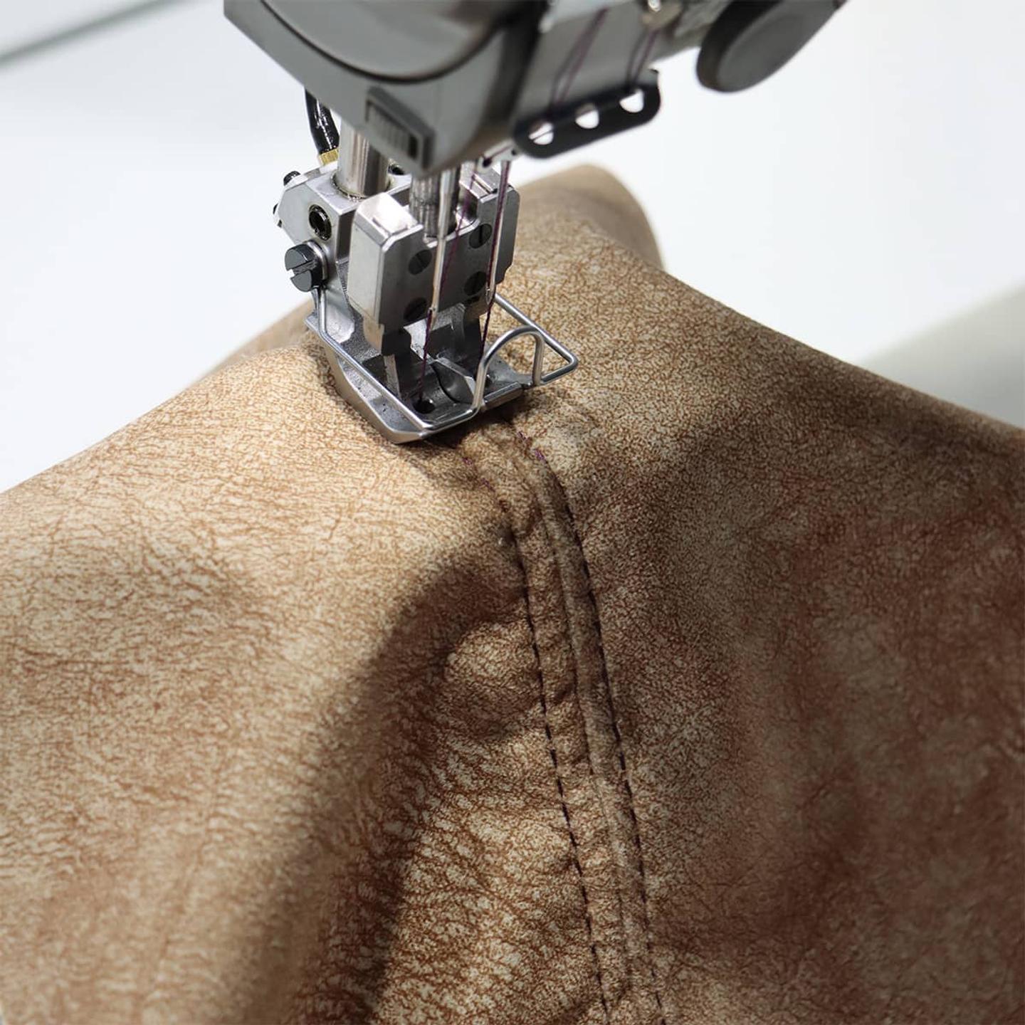 Automatic double needle heavy duty postbed sewing machine with unison feed - compete set