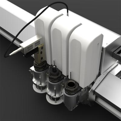Single-layer cutter with computer, cutting width 170 cm