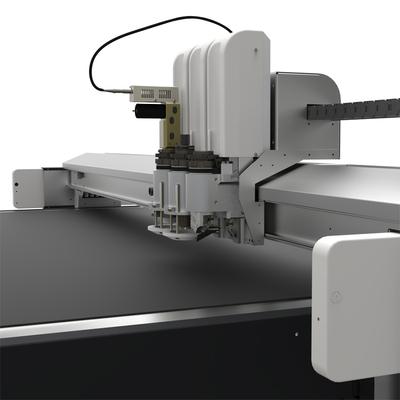 Single-layer cutter with computer, cutting width 170 cm