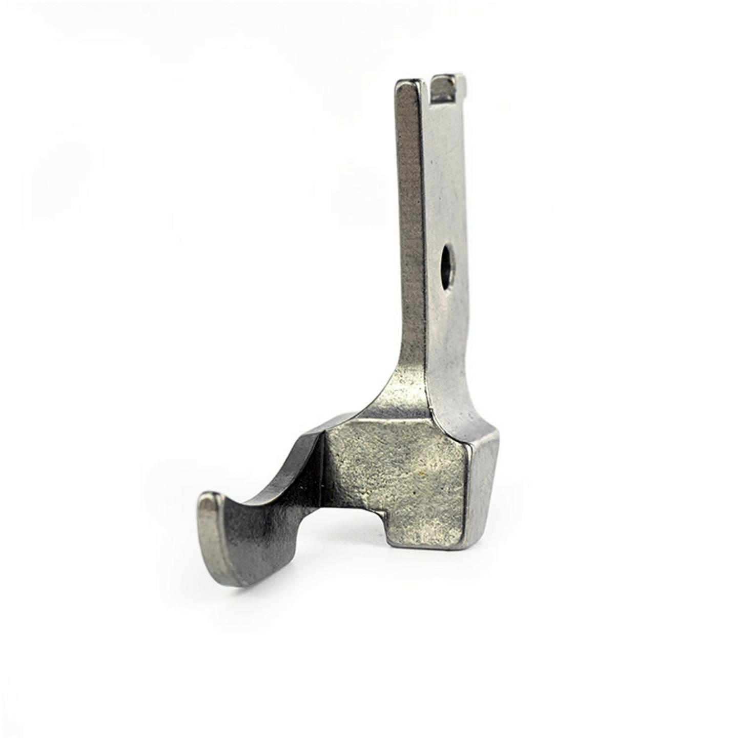 Presser foot (outside) for piping 3/16" for lockstitch machines with unison feed