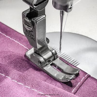 Standard needle feed foot