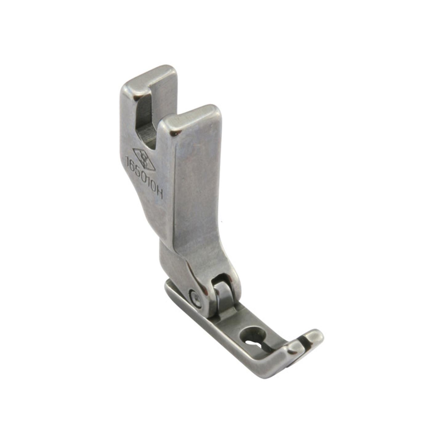 Zipper foot with high front runner