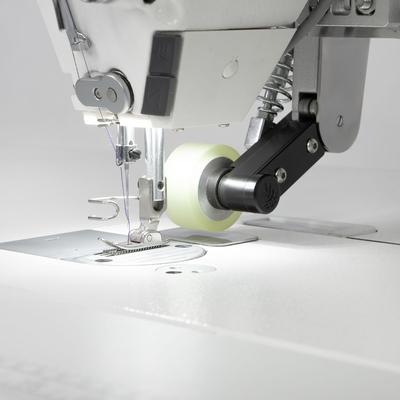 Automatic single needle lockstitch machine TEXI TRONIC 5F, light and medium fabrics with electronic puller